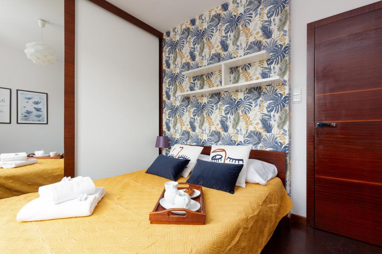Spacious Suite With A Hammock And Terrace By Renters Prestige 바르샤바 외부 사진