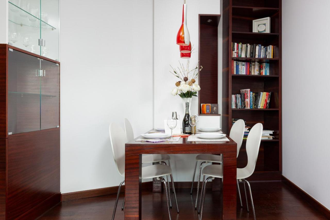 Spacious Suite With A Hammock And Terrace By Renters Prestige 바르샤바 외부 사진